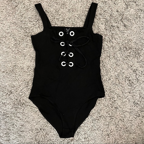 Six Crisp Days Black Bodysuit - Picture 3 of 8